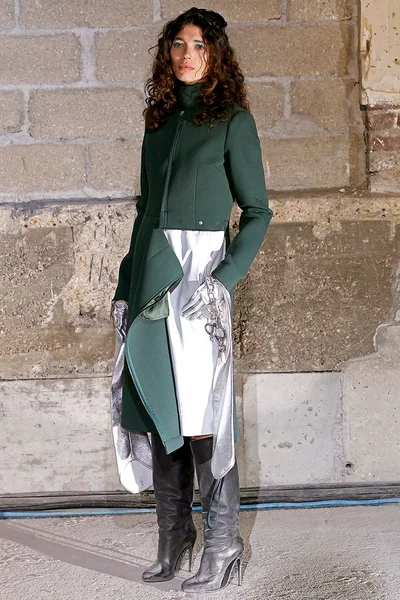 Look 4